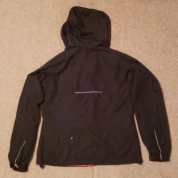 New Balance Women's Running Jacket - Picture 2 of 16